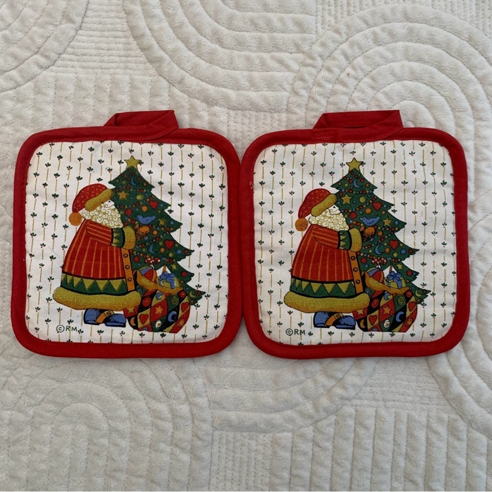 Vintage Christmas Santa Pot Holders Set